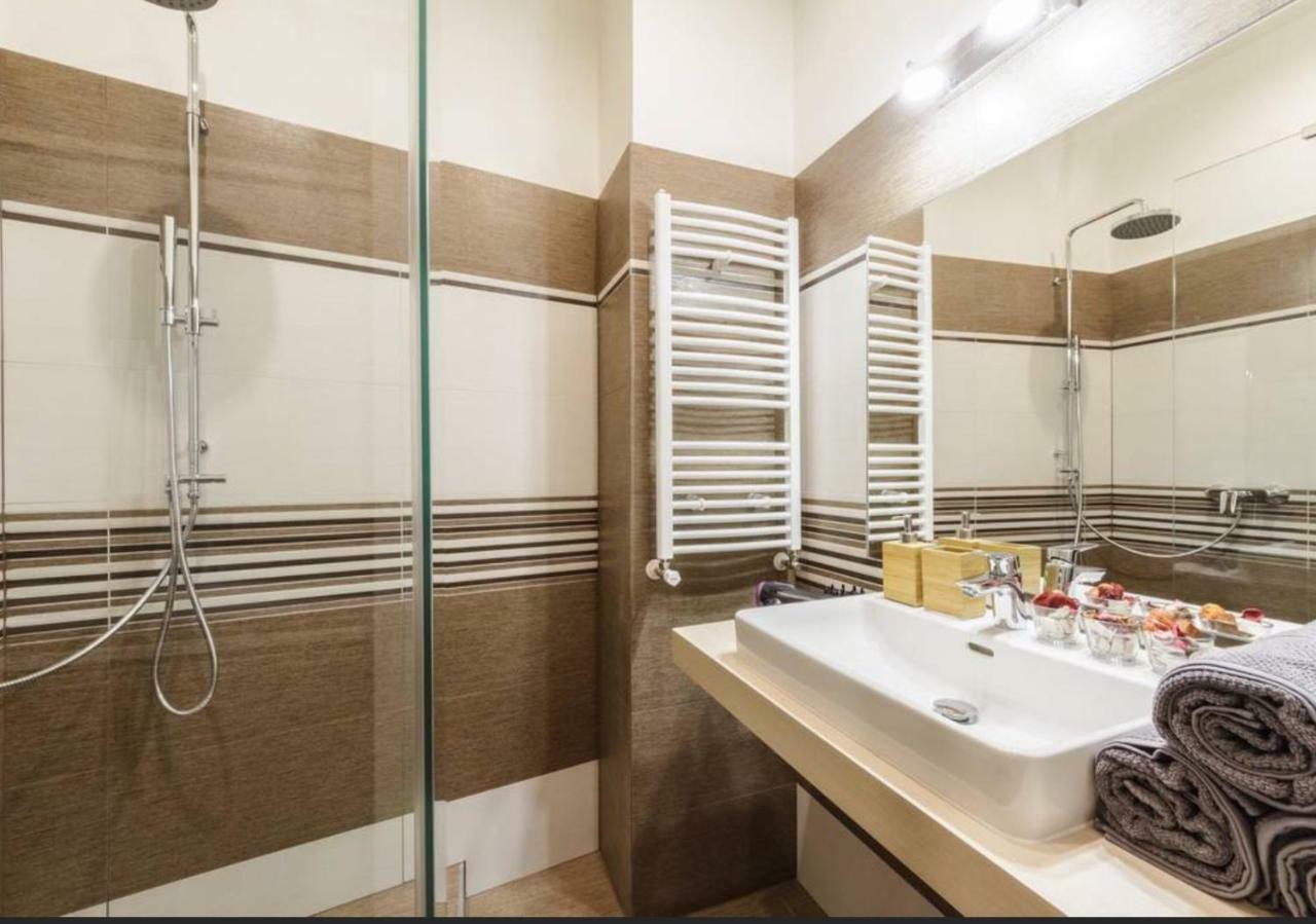 Apartament Crown